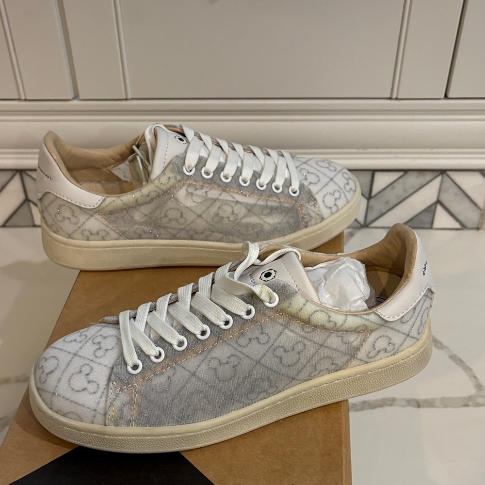 Disney Master of Arts Concept White and Gray Women's Sneakers - Picture 6 of 16